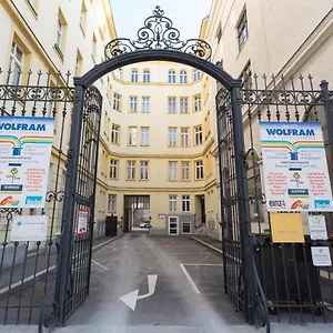 Margareten Long Vídeň