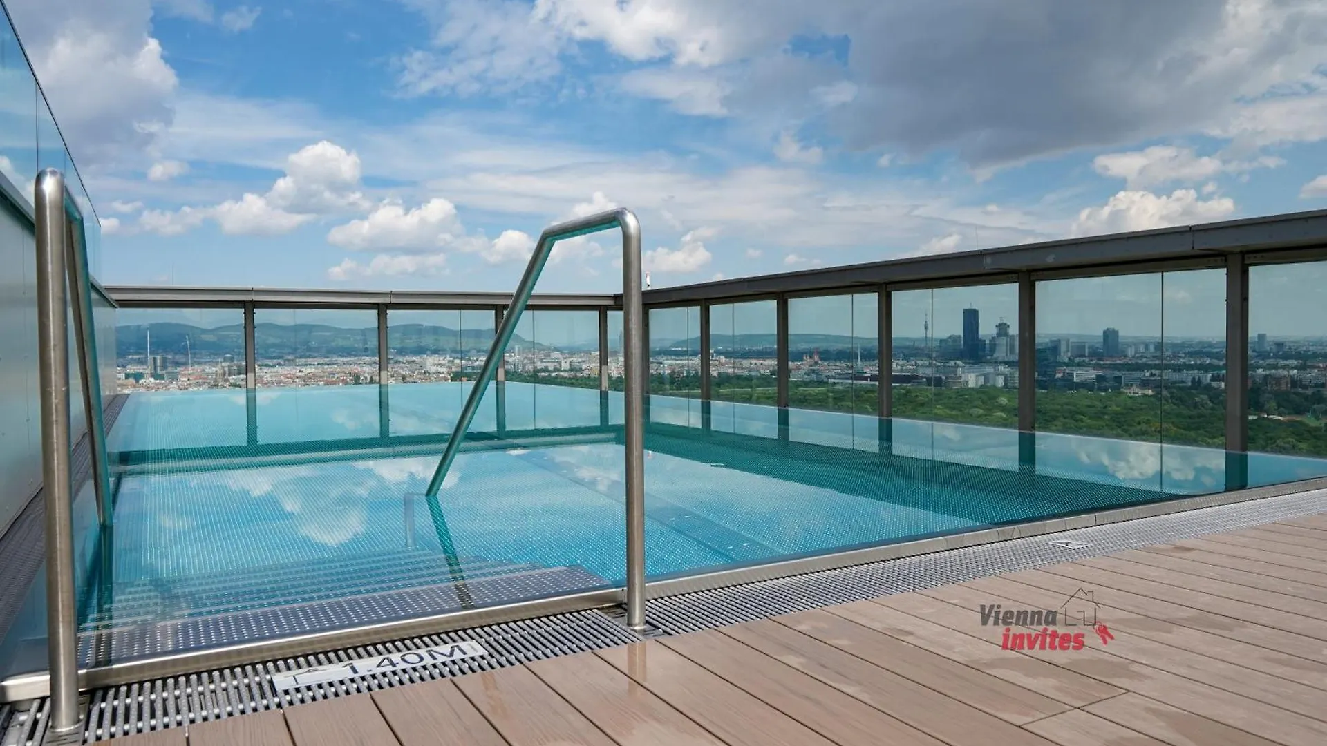 Luxury Apartment With View Over Vienna And Pool 0*,