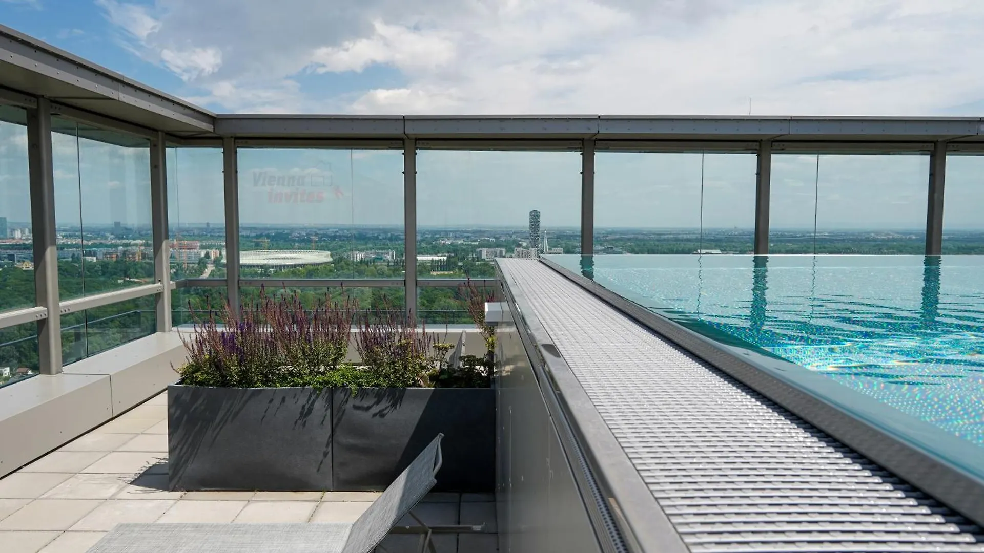 Luxury Apartment With View Over Vienna And Pool Austria