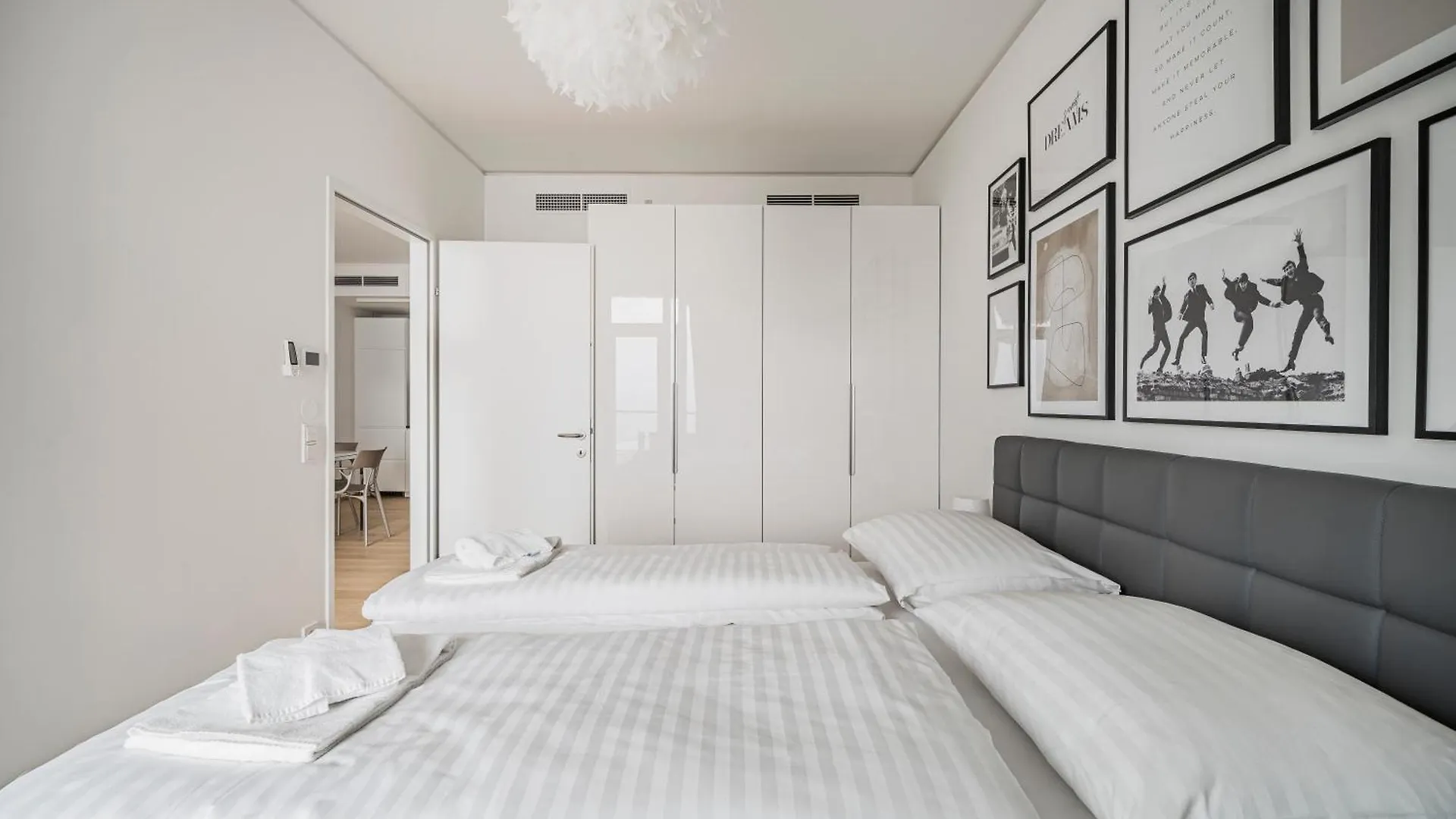 Luxury Apartment With View Over Vienna And Pool