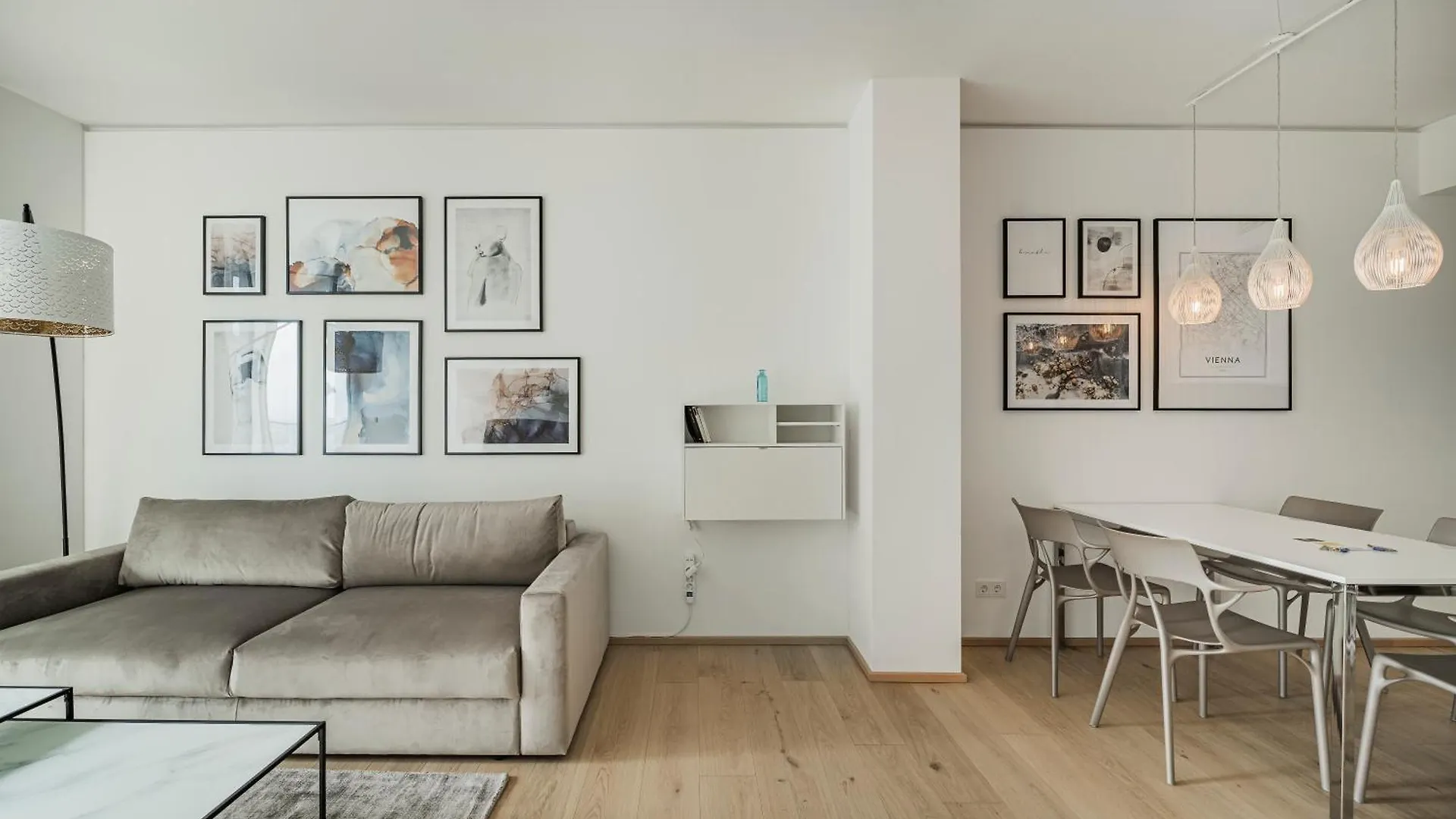 Luxury Apartment With View Over Vienna And Pool