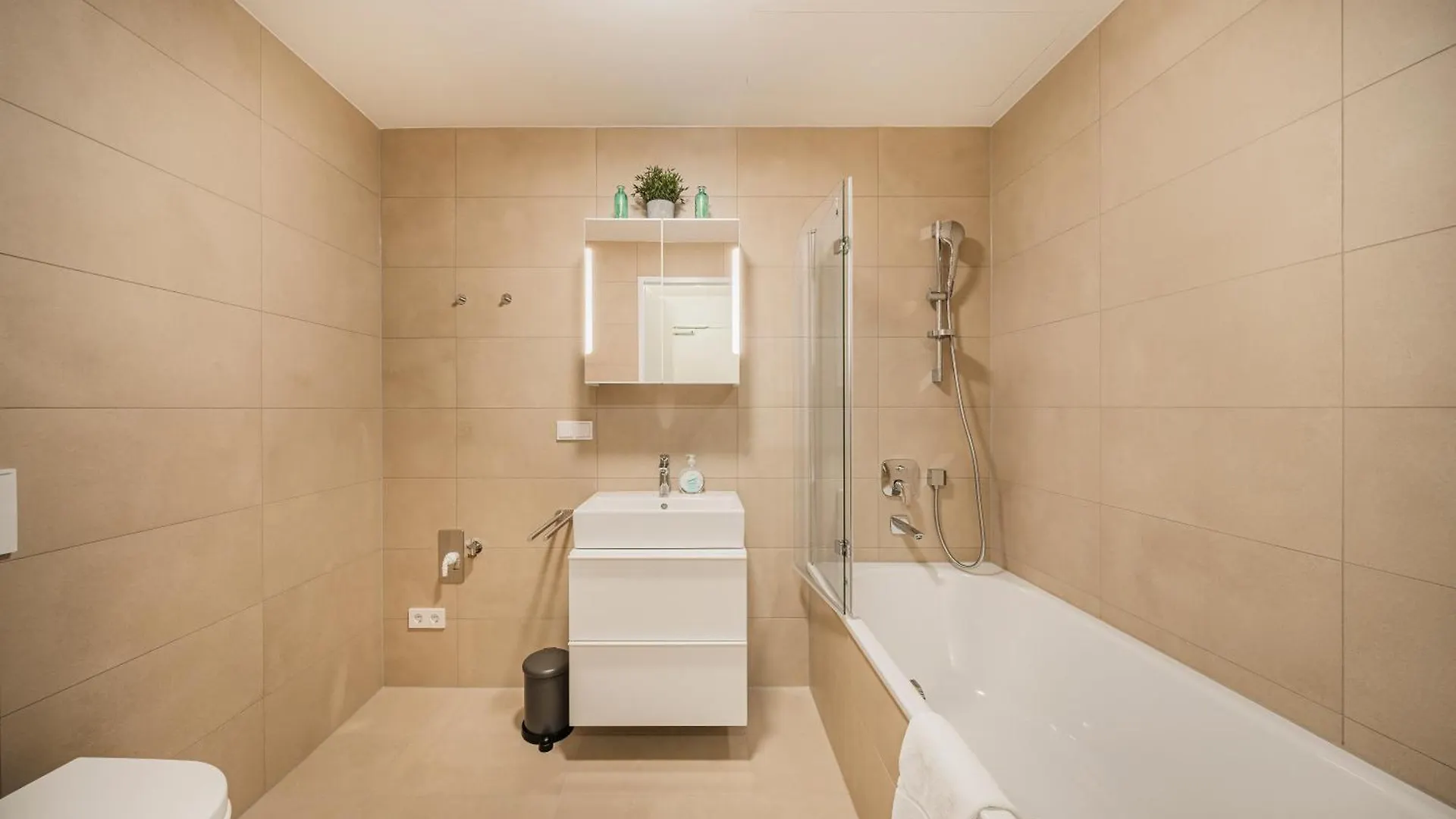 Luxury Apartment With View Over Vienna And Pool Austria